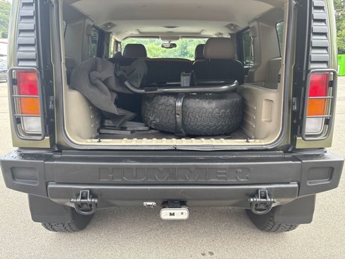 Used 2003 HUMMER H2 Luxury w/ Preferred Equipment Group image 50