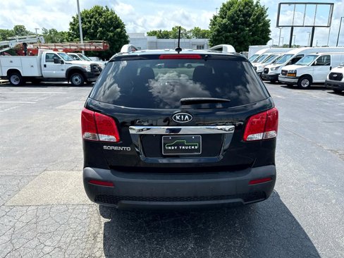 Used 2011 Kia Sorento LX w/ Convenience Pkg image 7