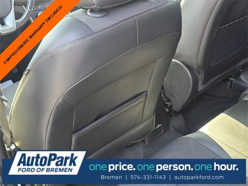 Used 2020 Chevrolet Trax LT w/ Redline Edition image 32