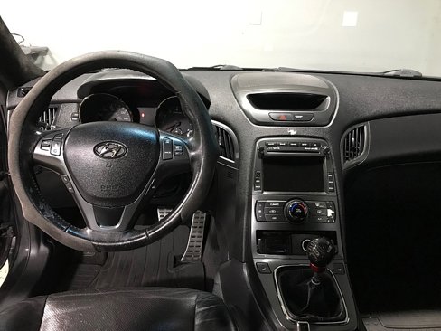 Used 2012 Hyundai Genesis 3.8 image 17