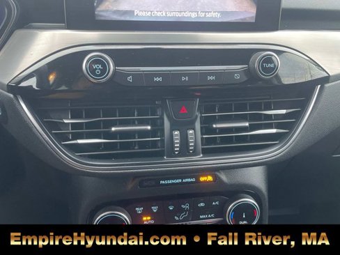 Used 2022 Ford Escape Titanium image 25
