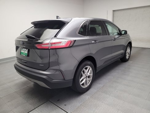 Used 2024 Ford Edge SEL image 9