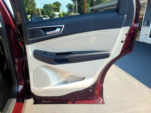 Used 2020 Ford Edge Titanium w/ Class II Trailer Tow Package image 38
