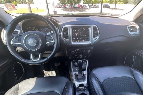 Used 2018 Jeep Compass Latitude w/ Popular Equipment Group image 14