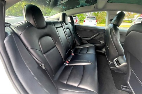 Used 2022 Tesla Model 3 Long Range image 18