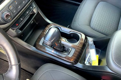 Used 2020 GMC Canyon SLE w/ Elevation Edition image 14