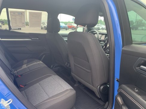 Used 2025 GMC Terrain Elevation image 17