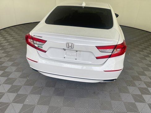 Used 2019 Honda Accord EX image 9