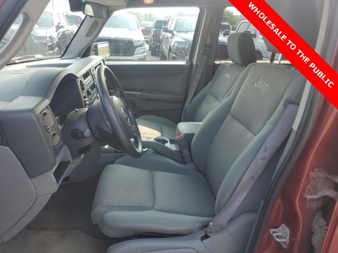 Used 2007 Jeep Commander Sport image 10
