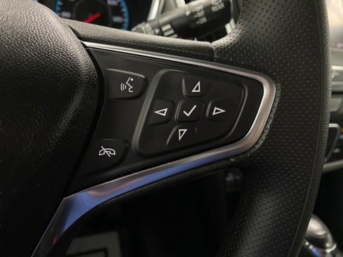 Used 2020 Chevrolet Equinox LS image 17