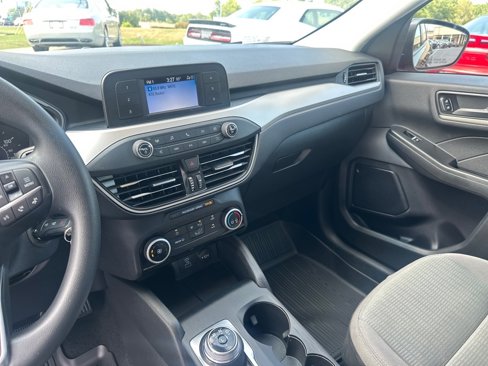 Used 2022 Ford Escape S image 17