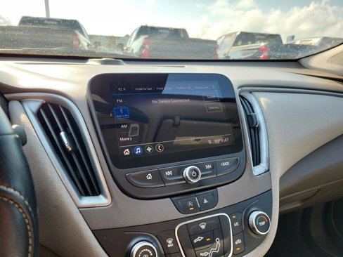 Used 2020 Chevrolet Malibu LS w/ Driver Confidence Package II image 13