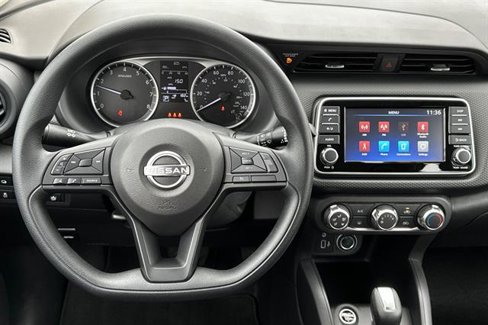 New 2025 Nissan Kicks Play S image 15