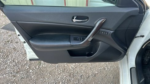 Used 2013 Nissan Maxima 3.5 SV w/ Premium Pkg image 2
