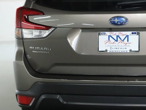 Used 2020 Subaru Forester Premium image 46