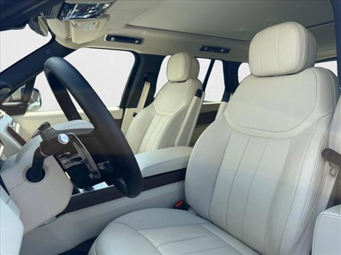 Used 2024 Land Rover Range Rover SE image 20