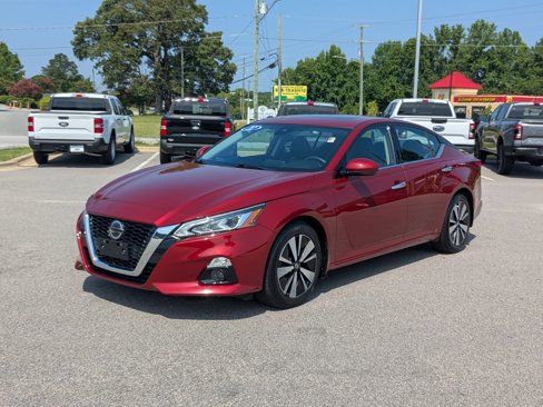 Used 2022 Nissan Altima 2.5 SL image 1