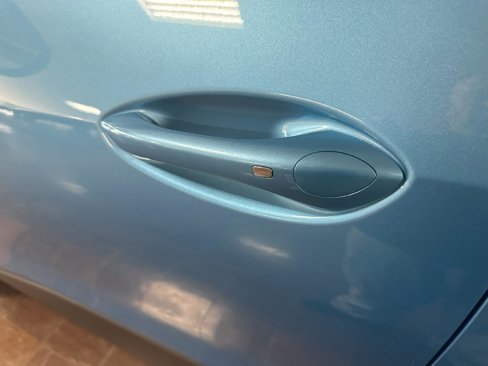 New 2025 Chevrolet Trax RS w/ Sunroof Package image 8