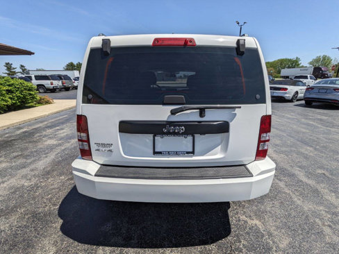 Used 2010 Jeep Liberty Sport image 7