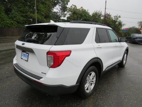 Used 2020 Ford Explorer XLT w/ Comfort Package image 5