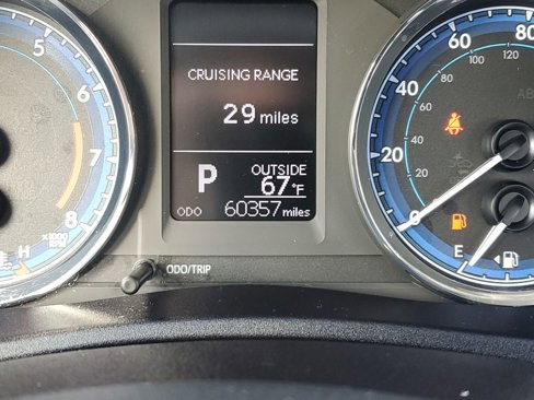 Used 2017 Toyota Corolla LE image 16