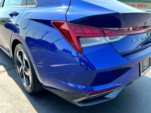 Used 2021 Hyundai Elantra Limited image 19