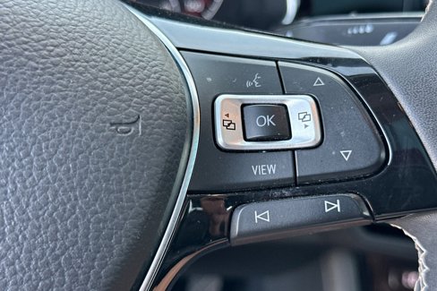 Used 2021 Volkswagen Jetta SE image 36