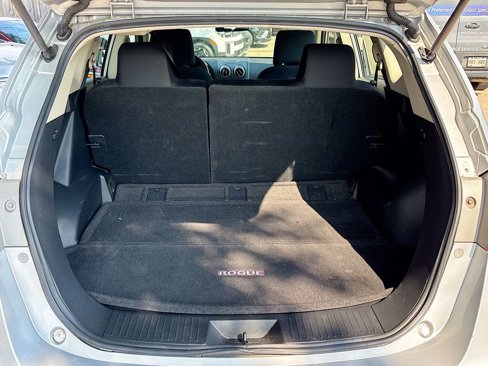 Used 2012 Nissan Rogue S image 22
