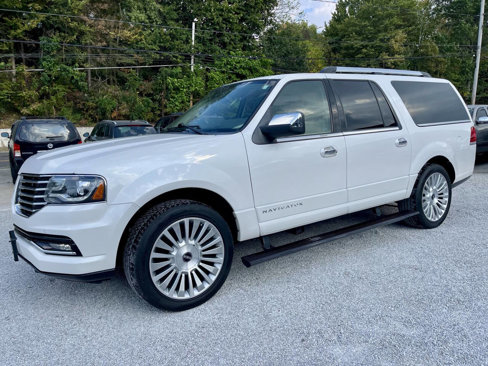 Used 2015 Lincoln Navigator L 4WD w/ Equipment Group 101A Reserve image 2