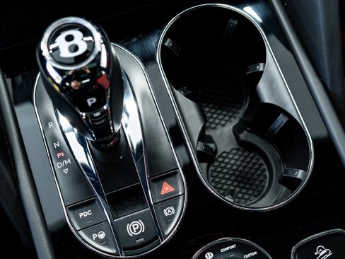 Certified 2022 Bentley Bentayga image 36
