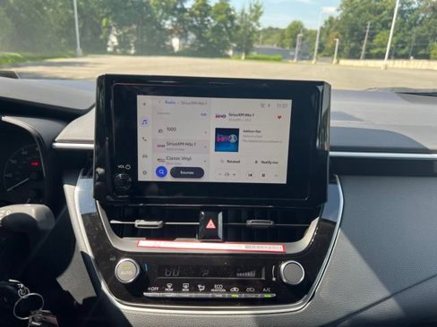 New 2025 Toyota Corolla LE image 18