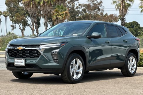 New 2025 Chevrolet Trax LS w/ LS Convenience Package image 8