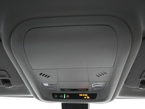Used 2020 Chevrolet Equinox LS w/ LS Convenience Package image 23