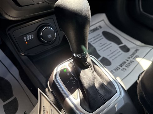 Used 2021 Jeep Renegade Limited image 16