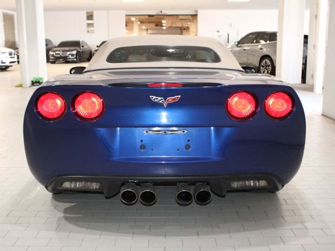 Used 2007 Chevrolet Corvette Convertible w/ Preferred Equipment Group image 9
