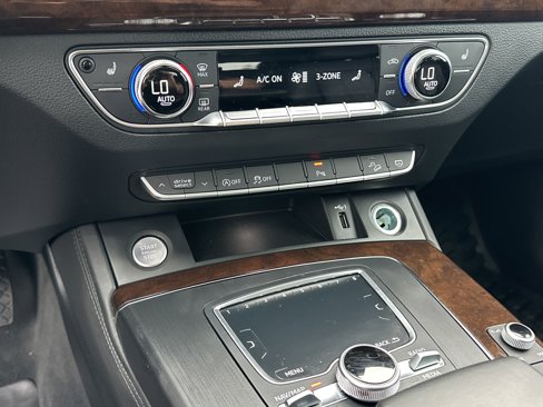 Used 2020 Audi Q5 2.0T Premium Plus w/ Premium Plus Package image 25