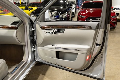 Used 2013 Mercedes-Benz S 550 image 27