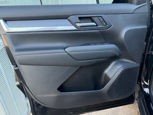New 2025 GMC Terrain Elevation w/ Black Edition image 8
