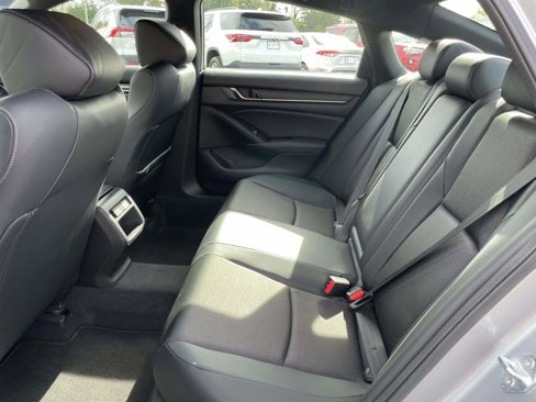 Used 2022 Honda Accord Sport image 10