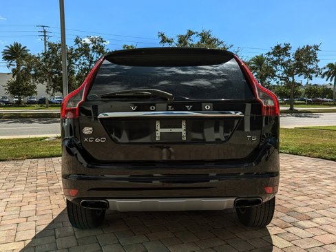 Used 2016 Volvo XC60 T5 Premier image 4