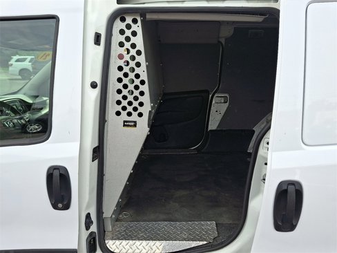 Used 2021 RAM ProMaster City Tradesman SLT image 12