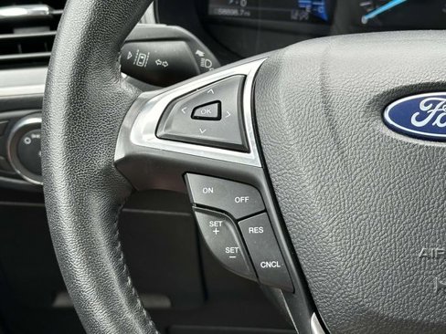 Used 2022 Ford Edge SEL image 23