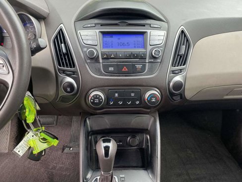 Used 2014 Hyundai Tucson GLS image 25