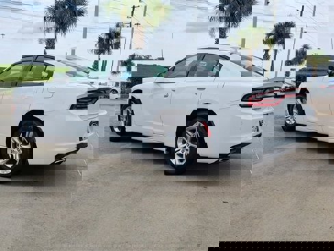 Used 2023 Dodge Charger SXT image 4