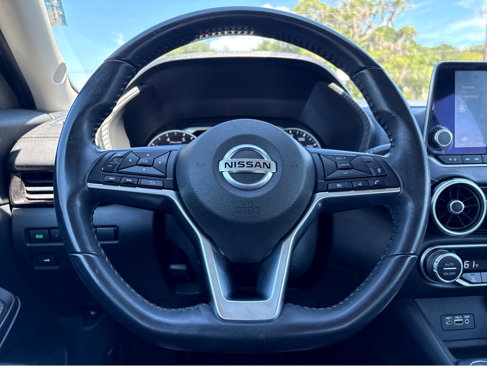 Used 2020 Nissan Sentra SV image 11