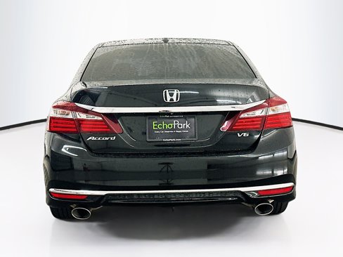 Used 2017 Honda Accord EX-L image 7