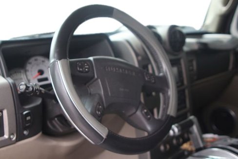 Used 2003 HUMMER H2 w/ Preferred Equipment Group image 13