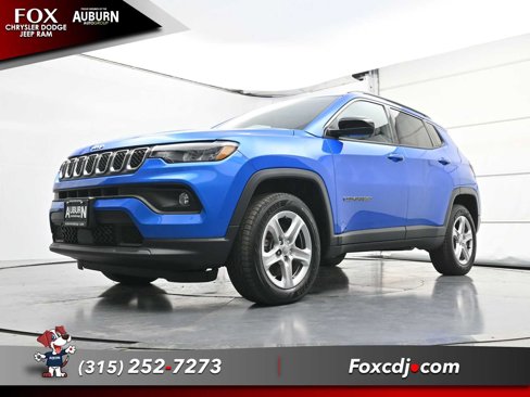 Used 2023 Jeep Compass Latitude w/ Convenience Group image 17