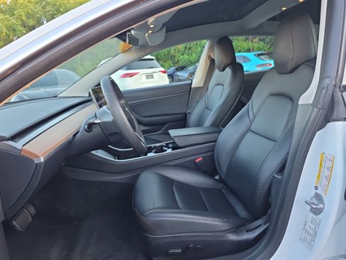 Used 2020 Tesla Model 3 Standard Range Plus image 27