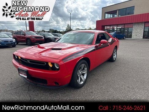 Used 2015 Dodge Challenger SXT w/ Driver Convenience Group image 1